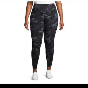Terra & Sky Black and Gray Camouflage Leggings